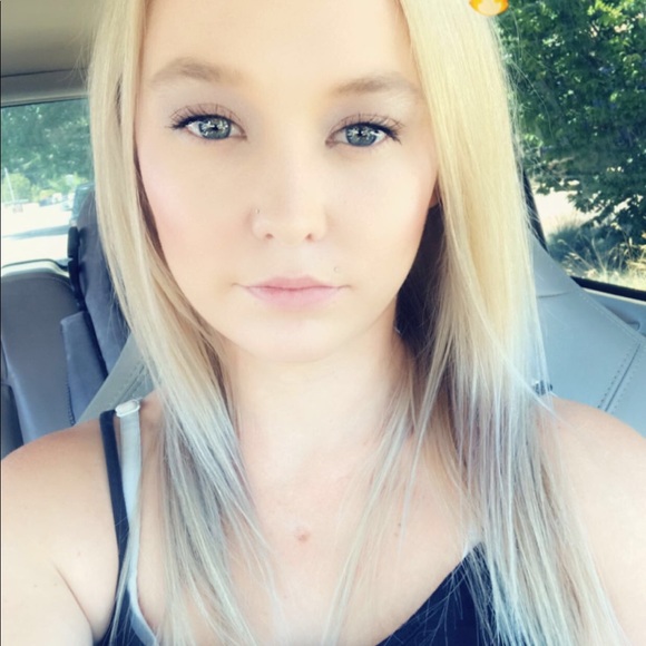 Meet your Posher, Kelsie - Picture 1 of 1